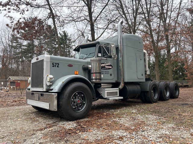 1986 Peterbilt 359 8x4 Heavy Haul Tri/A Sleeper Truck Tractor