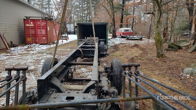 Twin Steer Tri Drive rolling chassis Varios, piezas para camion