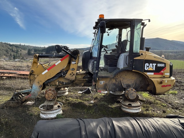 2013 Cat 906H2 Wheel Loader (Inoperable)