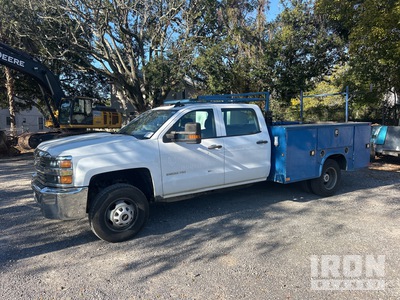 2018 Chevrolet 3500 HD 4x2 Crew Cab Utility Truck