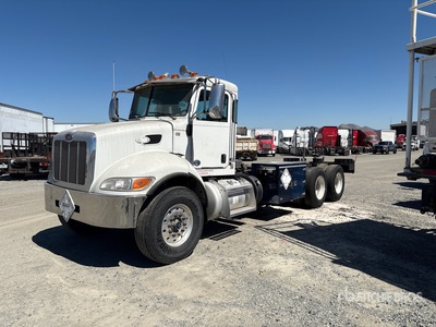 2013 Peterbilt 348 6x4 Autocarro cabina e telaio (Inoperable)