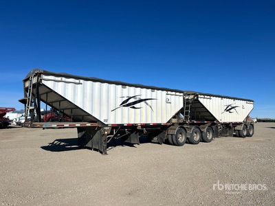 2010 Lode King Prestige Super B-Train Grain Trailer