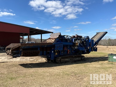 2015 Peterson 5710D Tracked Horizontal Grinder