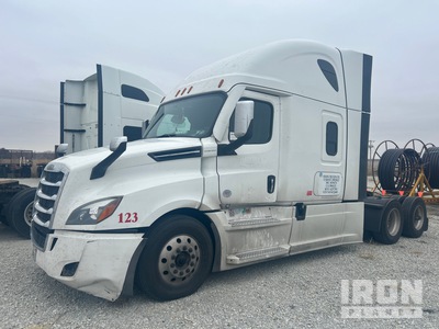 2022 Freightliner Cascadia 126 6x4 Cabeza Tractora Cabina Dormitorio (Inoperable)