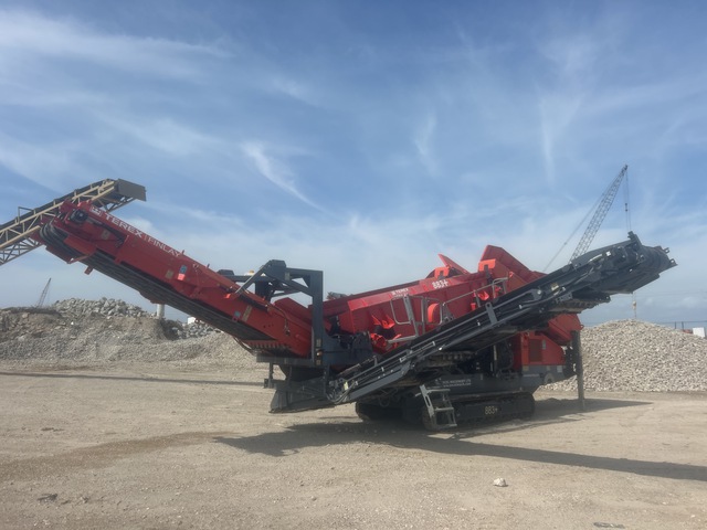 2020 Terex/Finlay 883 Tracked Screen Plant 2020 Terex/Finlay 883 Tracked Screen Plant