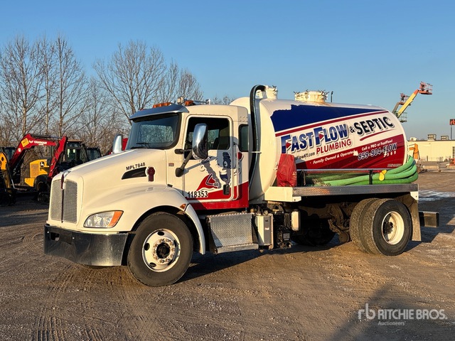 Vacuum Tanker Trucks
