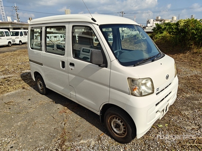 2017 年 Nissan CLIPPER Minivan