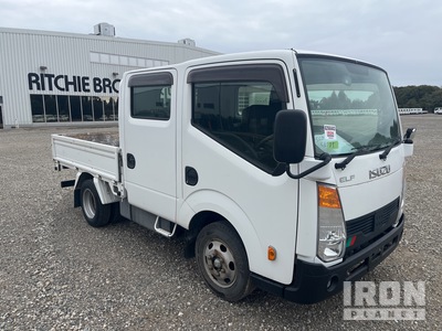2017 Isuzu ELF Automovil