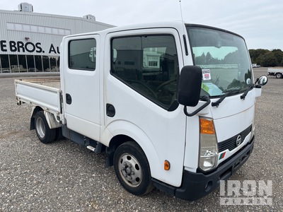 2010 Nissan ATLAS Automobile
