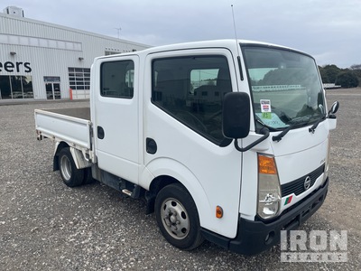 2010 Nissan ATLAS Automovil