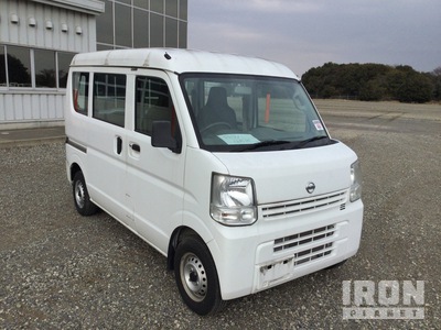 2016 年 Nissan CLIPPER Minivan