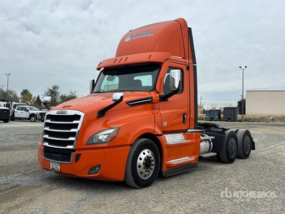 2022 Freightliner Cascadia 126 6x4 T/A Day Cab Truck Tractor