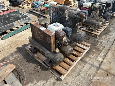 Quantity of (2) Compressore