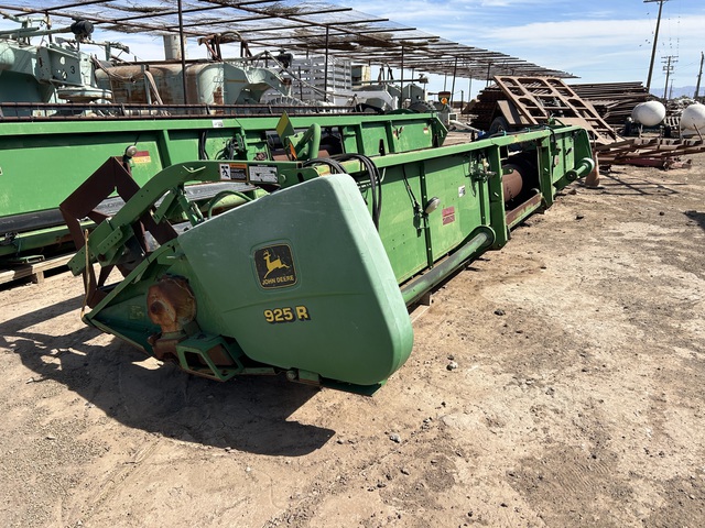 2000 John Deere 925R Combine Header 2000 John Deere 925R Combine Header