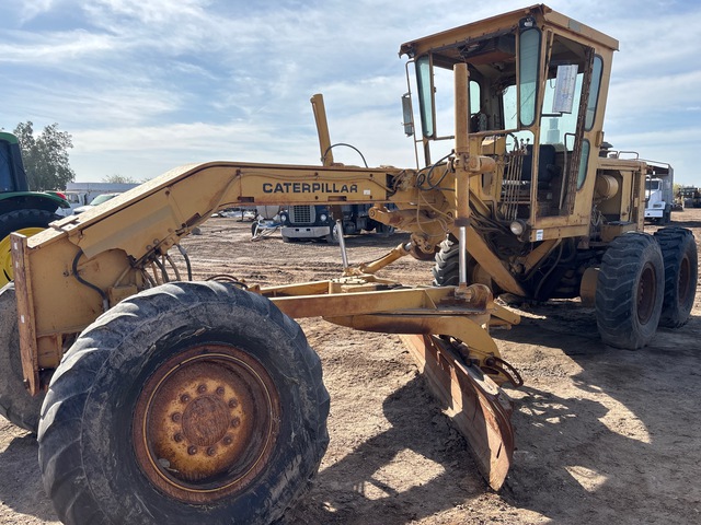 1980 Cat 140G Motor Grader (Inoperable)