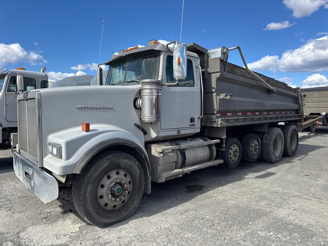 2013 Western Star 4900SF 10x4 Quad/A Dump Truck