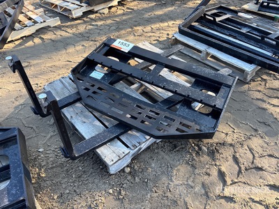 2026 GIYI GY-DHC 60 in Skid Steer Forks (Unused)