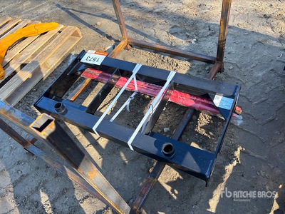 2026 GIYI GY-BF47 47 in Skid Steer Bale Spear (Unused)