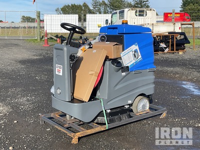 2025 SDLOOL SL-X750 Ride-On Electric Floor Scrubber (Unused)