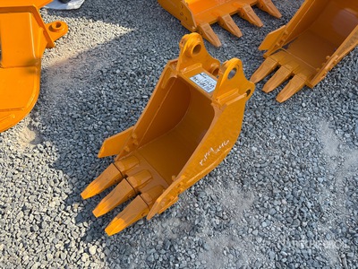 2026 GIYI GY-BK 12 in Digging Excavator Bucket (Unused)