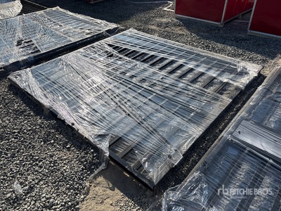 2026 SKLP SK-HLM14 7 ft x 6 ft 4 in Wrought Iron Bi-Parting 14 ft Portail d'entrée (Unused)