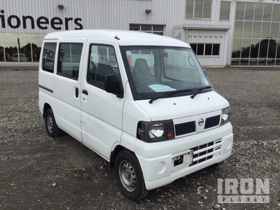 2011 年 Nissan CLIPPER Minivan