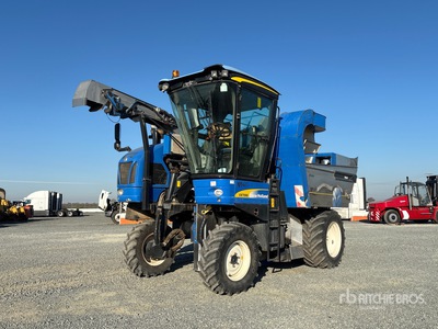 2011 New Holland VX 7090 Grape Harvester