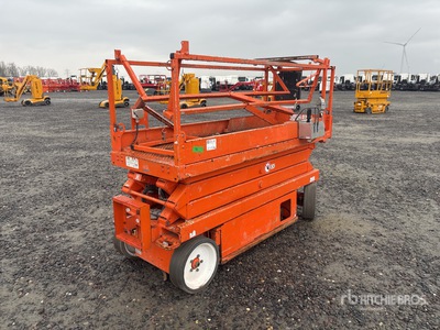 2015 Skyjack SJIII-3220 Electric Scissor Lift