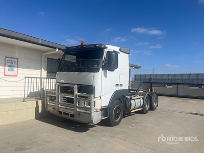 1996 Volvo تراكتور شاحنة كابينة النوم (ثنائية المحور)