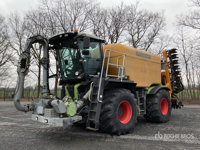 2009 Claas Xerion 3800 Saddle Trac 4WD Tractor