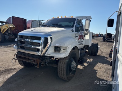 2011 Ford F-750 XL 4x2 Cab and Chassis (Inoperable)