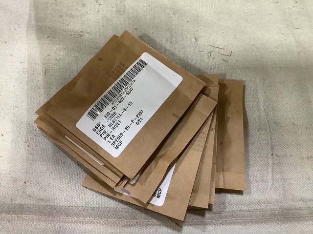 (1,179) Hi-Shear HL851LL-6-13 Pin-Rivets