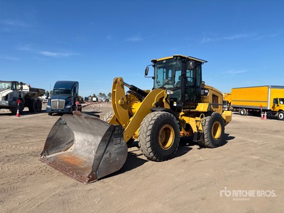 2014 Cat 930K Pala gommata