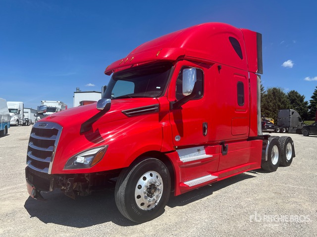 2019 Freightliner Cascadia 126 6x4 T/A Sleeper Truck Tractor