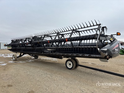 2014 MacDon D65-S 35 ft Draper Combine Header