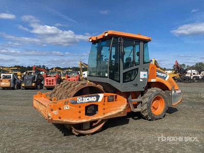 2017 XCMG CV83PD Zagęszczarka bębnowa
