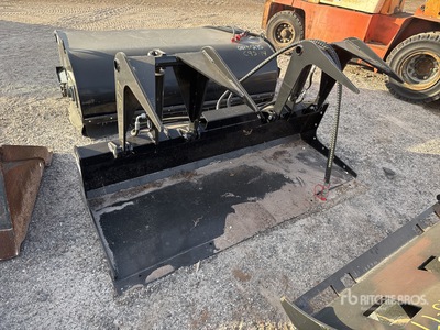 2025 GIYI GY-PG72C 72 in Skid Steer Grapple Bucket (Unused)
