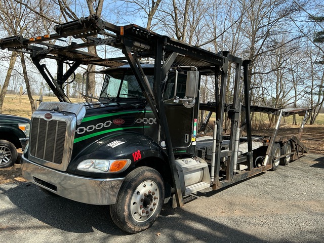 2013 Peterbilt 348 Car Carrier Truck