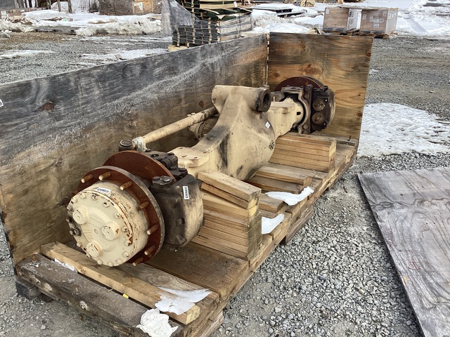 JLG 1001096670 Axle Assembly