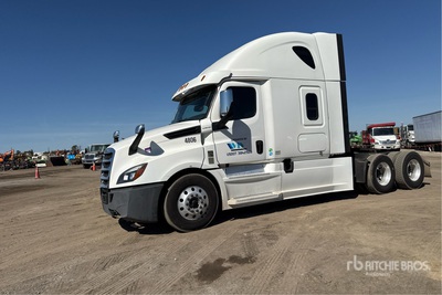2020 Freightliner Cascadia 126 6x4 T/A Sleeper Truck Tractor