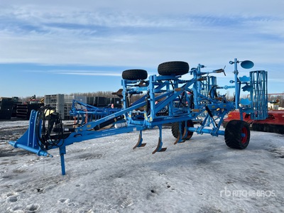 Karat 9/400 KUA 12 ft 6 in 3-Point Cultivador
