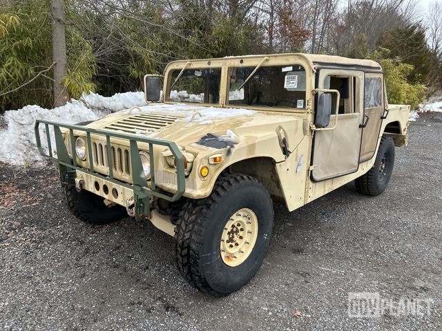 2008 AM General M1097R1 HMMWV 4 Door Soft Top w/Truck Body