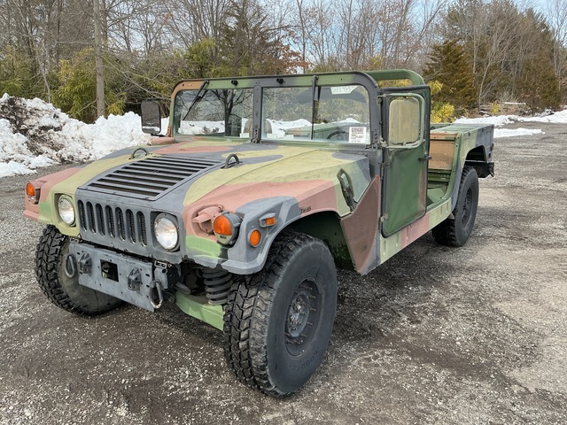 1996 AM General M1097A2 HMMWV 2 Door w/Truck Body