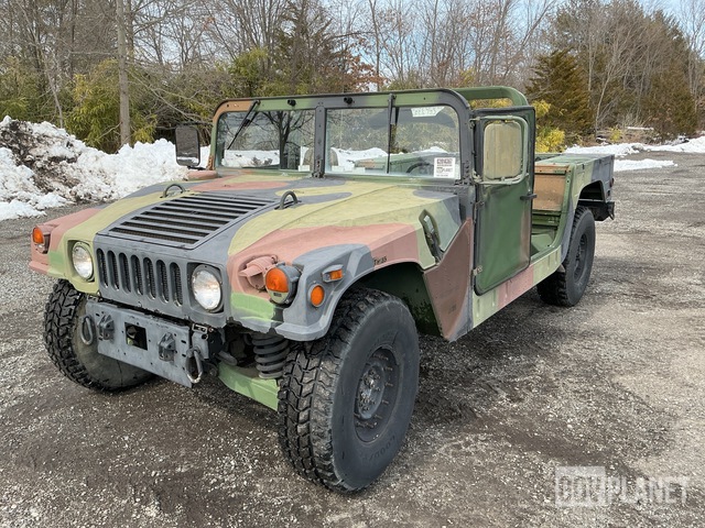 1996 AM General M1097A2 HMMWV 2 Door w/Truck Body