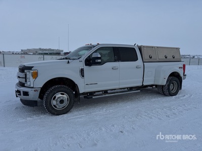 2017 Ford F-350 4x4 Crew Cab Camion de soldadura
