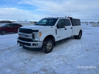 2017 Ford F-350 4x4 Crew Cab Welding Truck