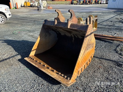 Accurate 57 in Cleanup Excavator Bucket