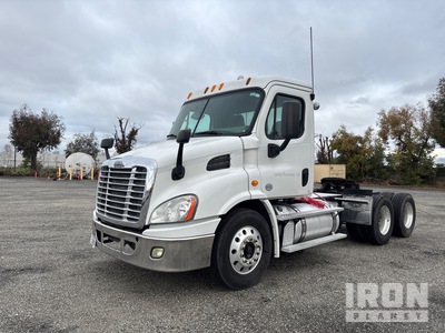 2014 Freightliner Cascadia 6x4 Day Cab Prime Mover