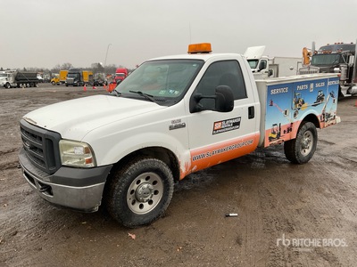 2005 Ford F-250 XL 4x2 サービスカー