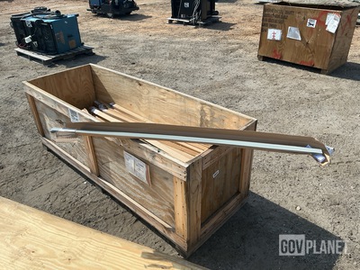 (900) The Wiremold G4000D Metallic Raceways